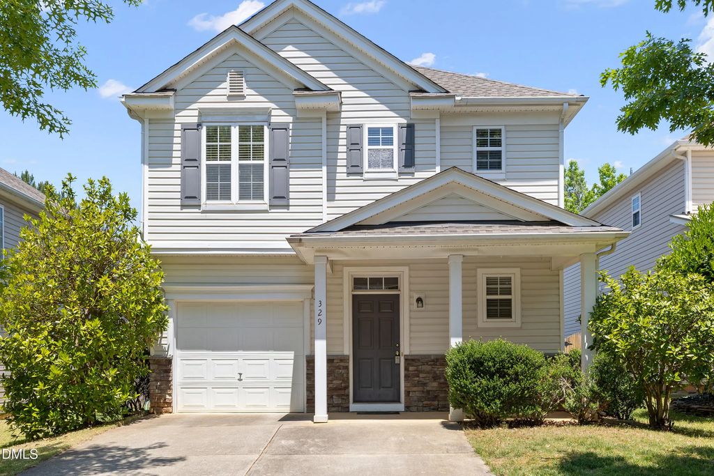 329 Palmdale Court, Holly Springs