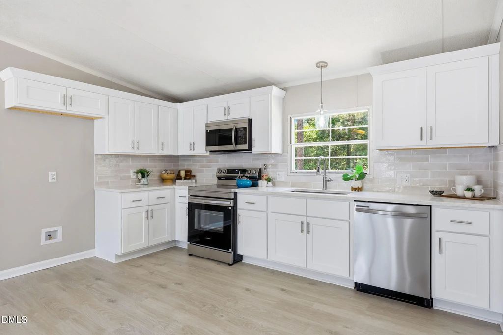 673 Winding Ridge, Sanford