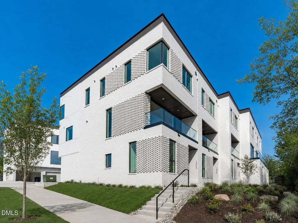 1302 Chamblee Hill Court, Raleigh