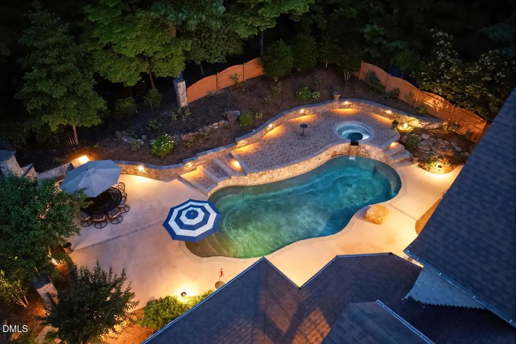 221 Bear Tree Creek, Chapel Hill