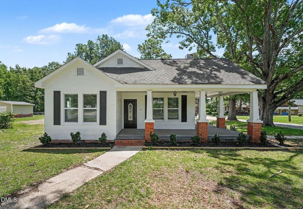 207 Old Post Road, Erwin