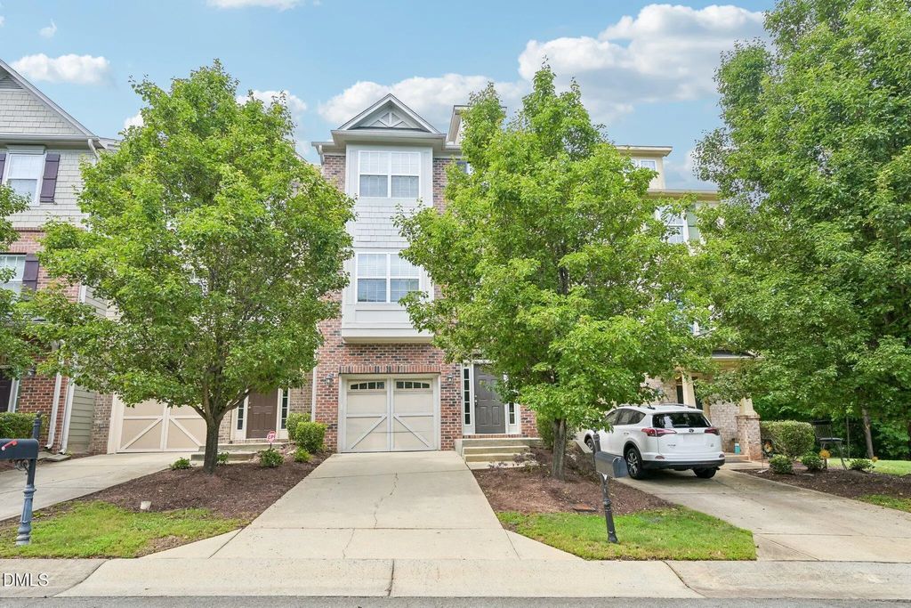 232 Linden Park Lane, Cary