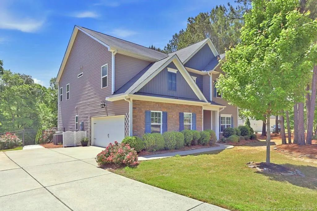 609 Prospectors Lane, Sanford