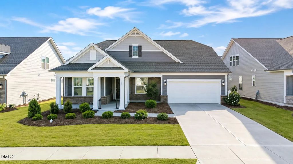 132 Clapper Lane, Holly Springs