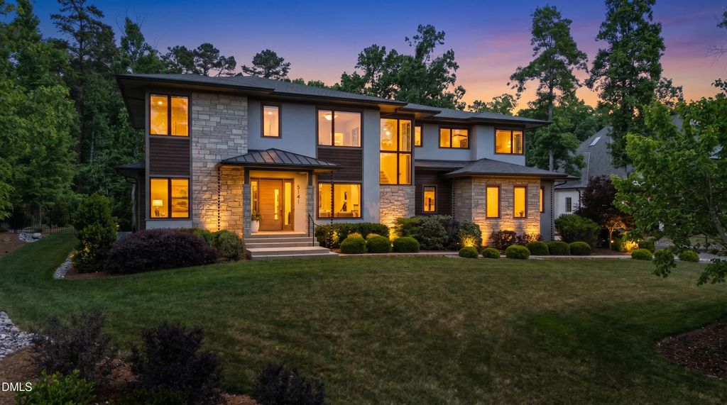 5141 Avalaire Oaks Drive, Raleigh