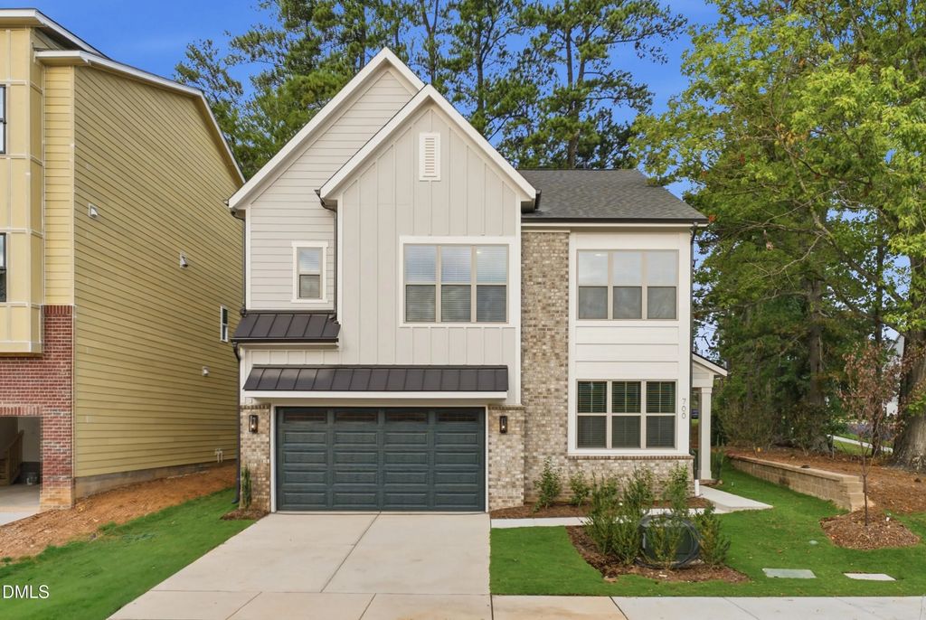 700 Mildred Oaks Court, Cary