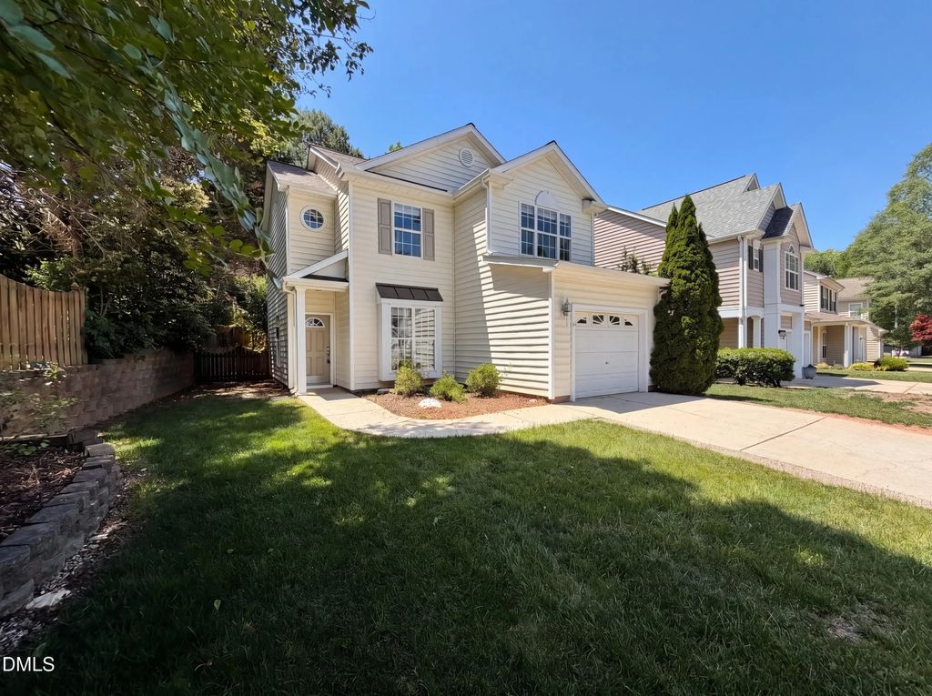 8409 Aztec Dawn Court, Raleigh