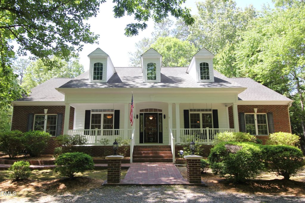 1102 Falling Stream, Sanford