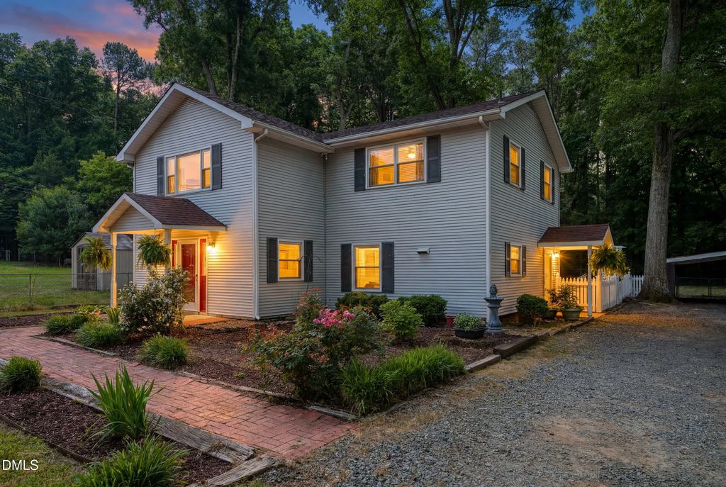 2503 W Carver Street, Durham