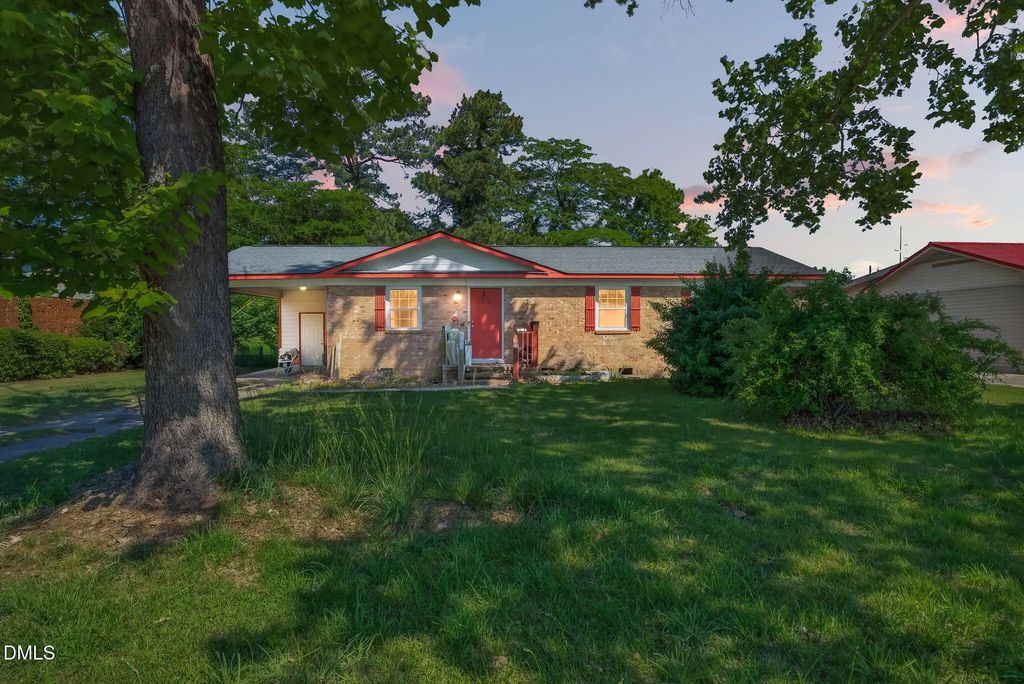 6510 Portsmouth Drive, Fayetteville