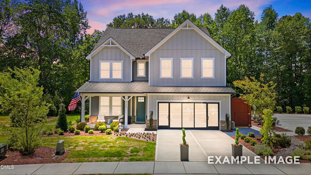 828 Diana Victoria Court, Wendell
