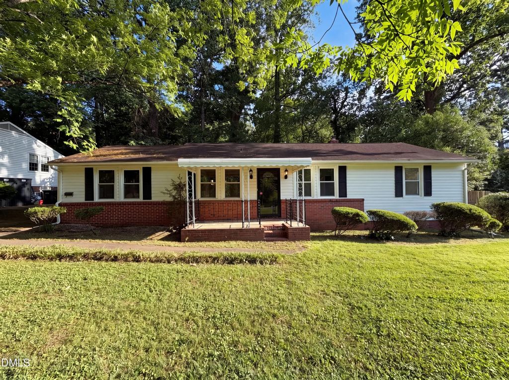 310 Robin Hood Drive, Raleigh