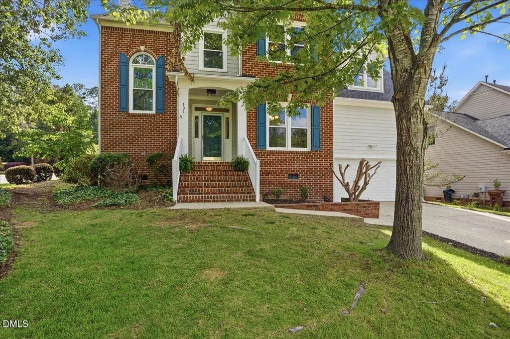 101 Streamview Drive, Cary