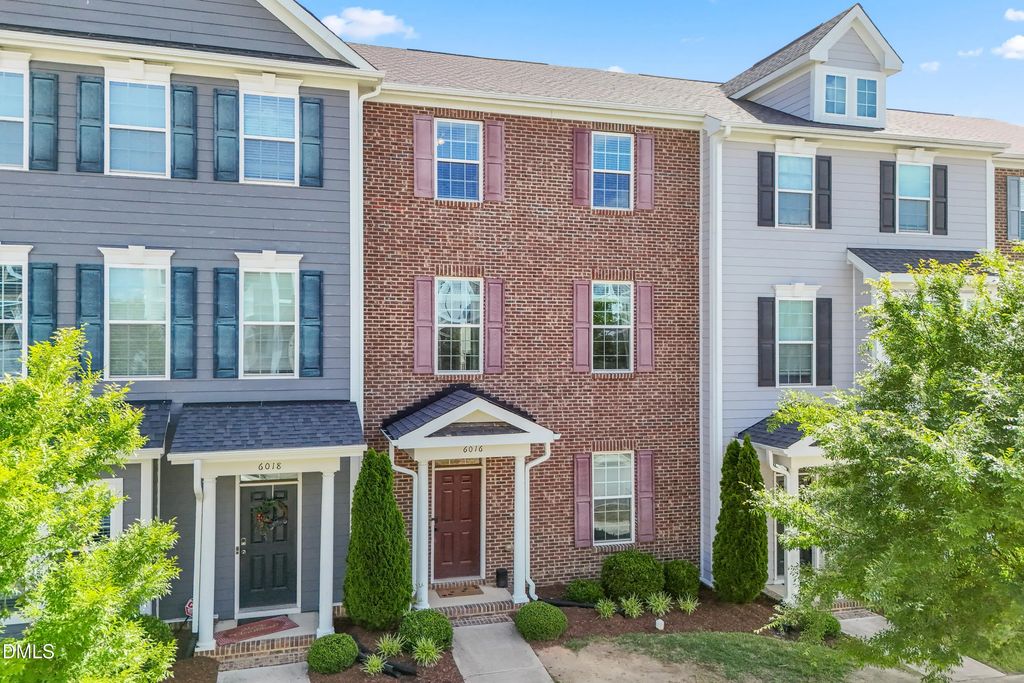 6016 Kayton Street, Raleigh