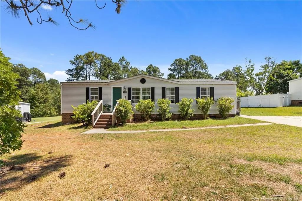 93 Castle Wood, Sanford