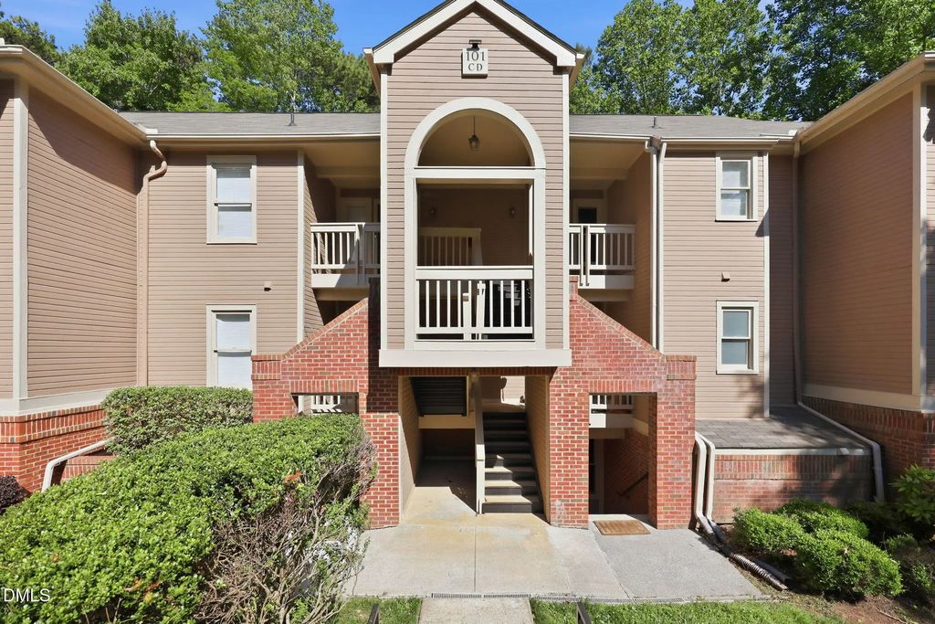 101 Marbury Court Lc, Cary