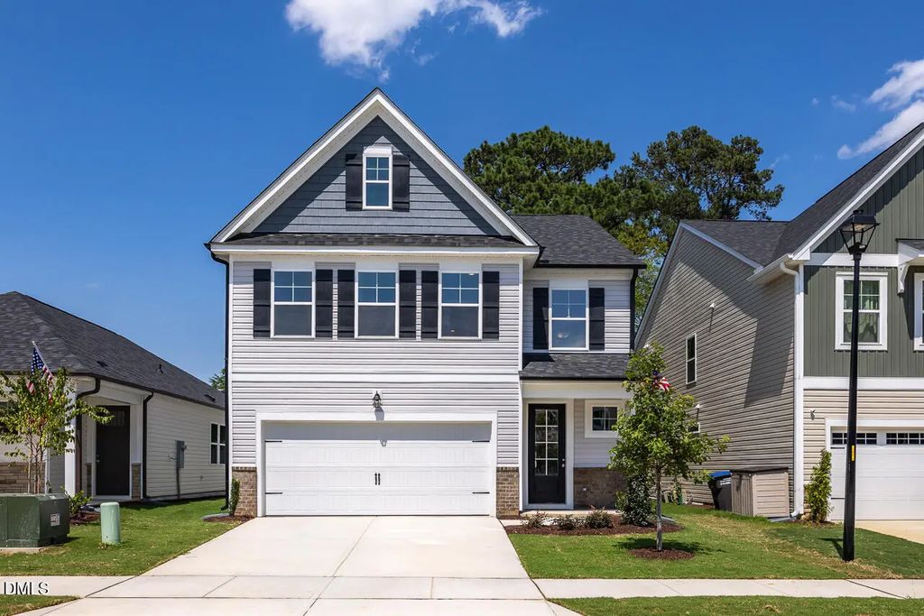 298 Gregory Village Drive, Lillington
