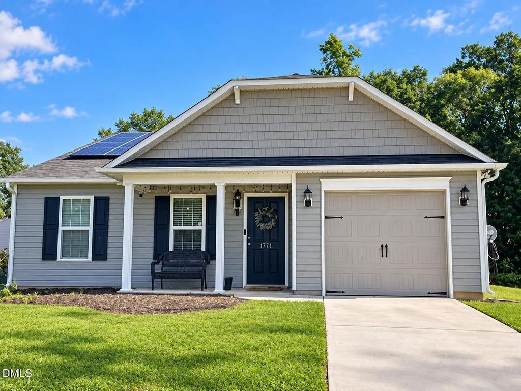 1771 Longshadow Drive, Burlington