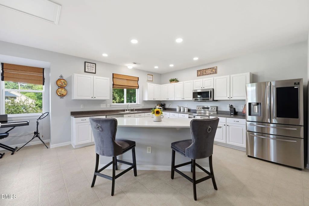 5702 Orchard Beach Lane, Raleigh