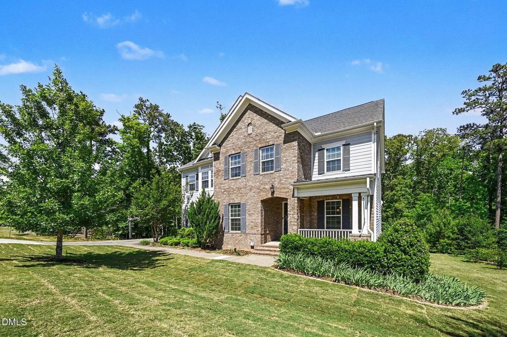 724 Peninsula Forest Place, Cary