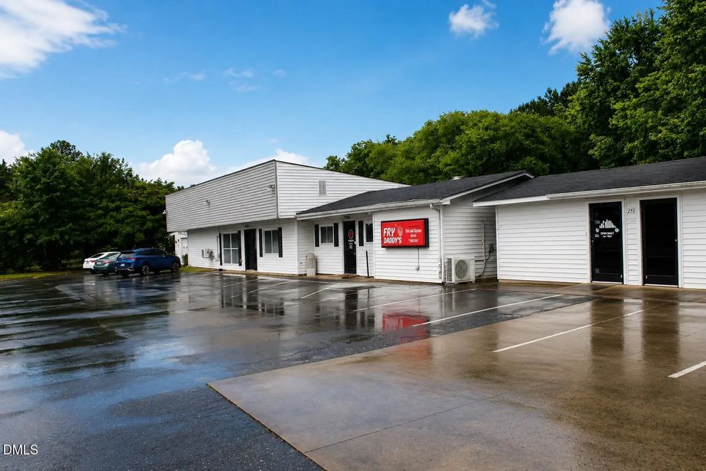 246 N Carolina 581, Goldsboro
