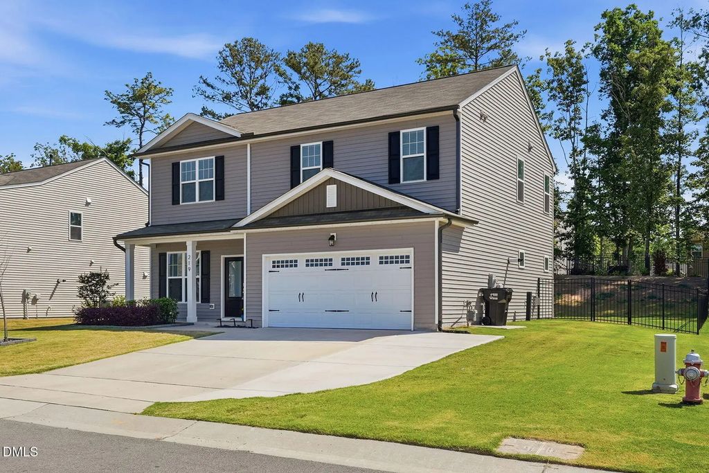 219 Albereto Drive, Clayton