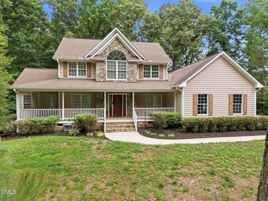 7048 Curdsand Way, Rougemont