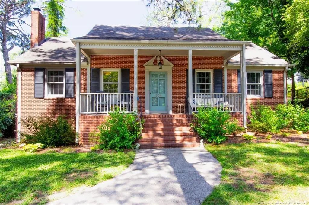 304 Woodcrest Road, Fayetteville