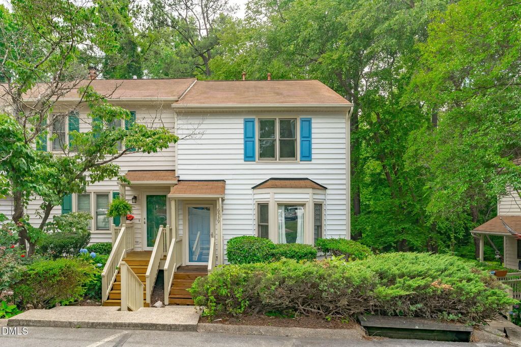 6539 English Oaks Drive, Raleigh