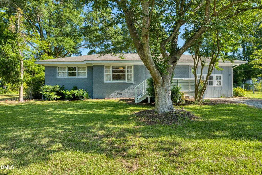 356 Holland Road, Smithfield