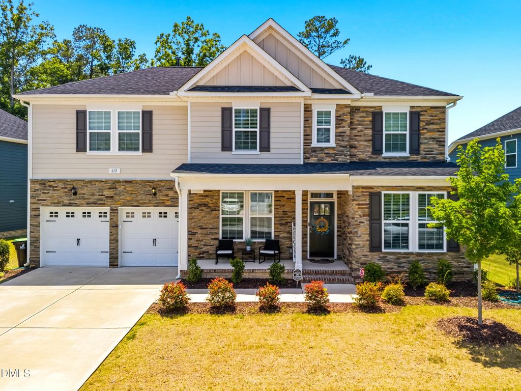 612 Deer Pond Way, Knightdale