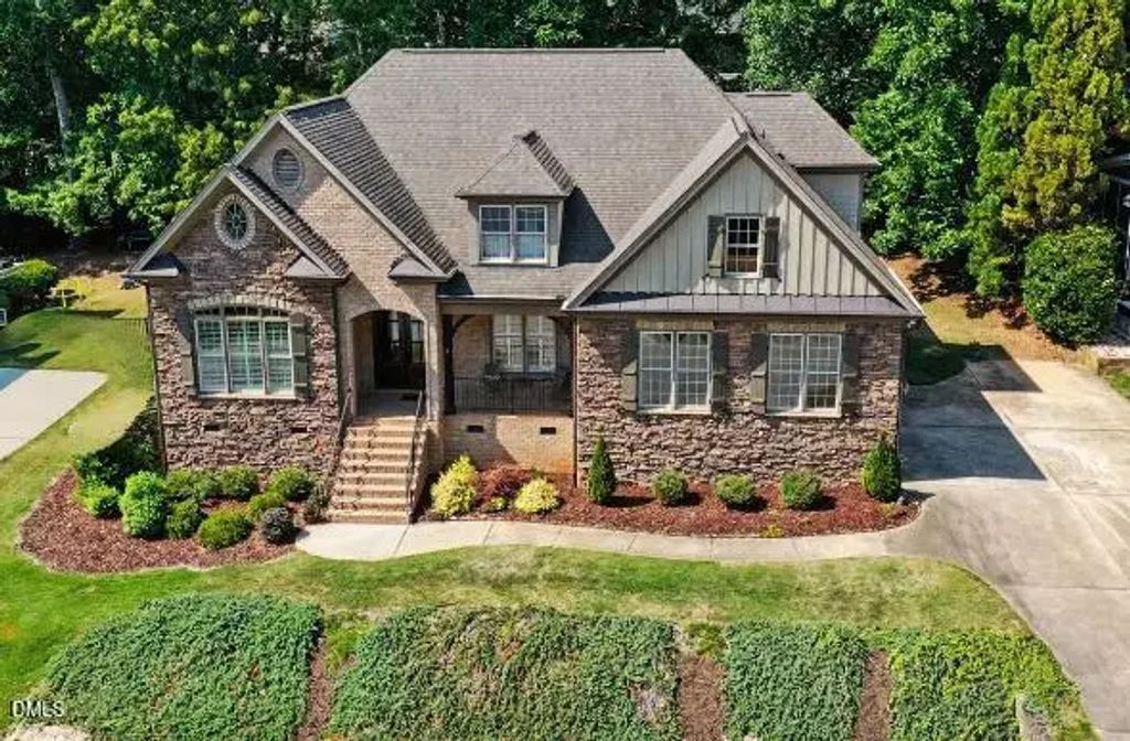 6020 Larboard Drive, Apex
