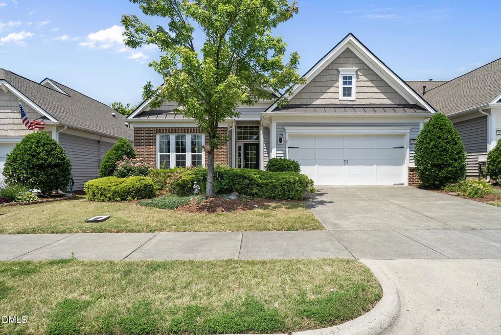 604 Bloomsbury Place, Cary
