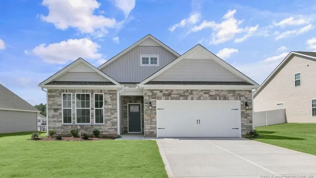 820 Fernwind Circle, Aberdeen