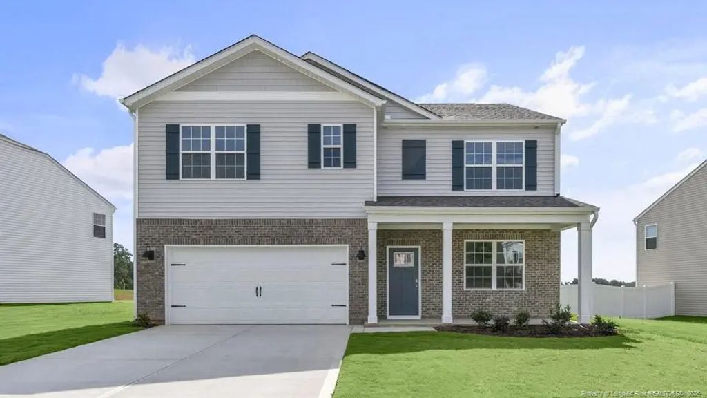 1110 Shoreline Drive, Vass