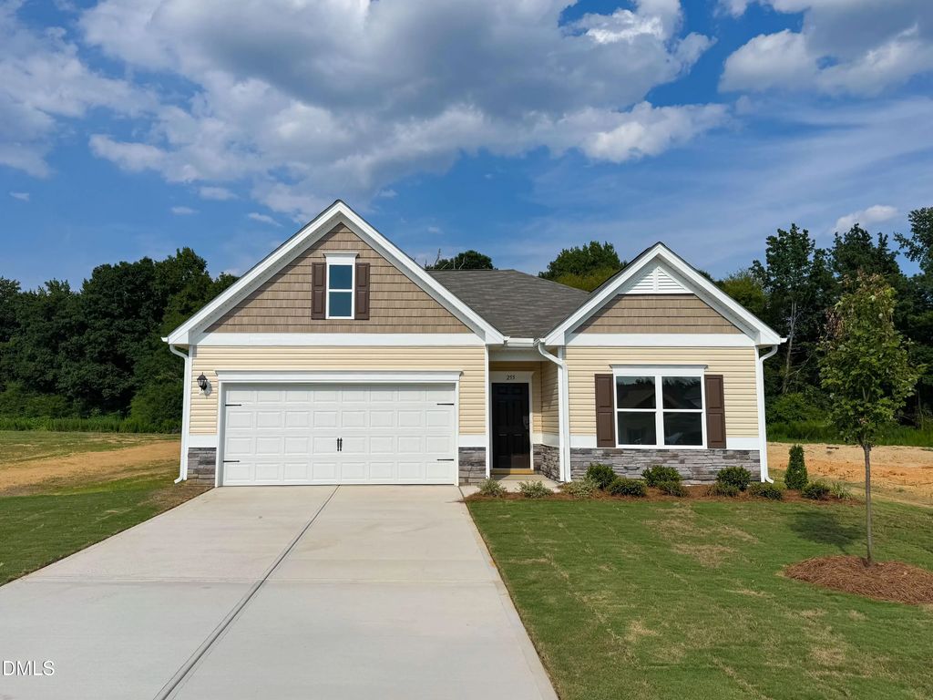 255 Smith Farms Drive, Lillington