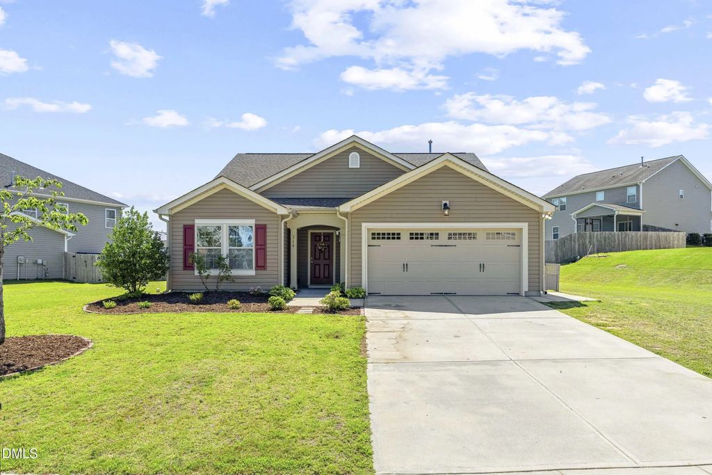 716 Harvest Point Drive, Fuquay Varina