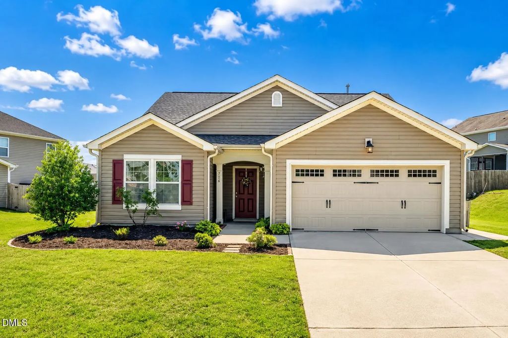716 Harvest Point Drive, Fuquay Varina