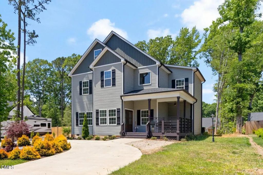 127 Ottawa Drive, Louisburg