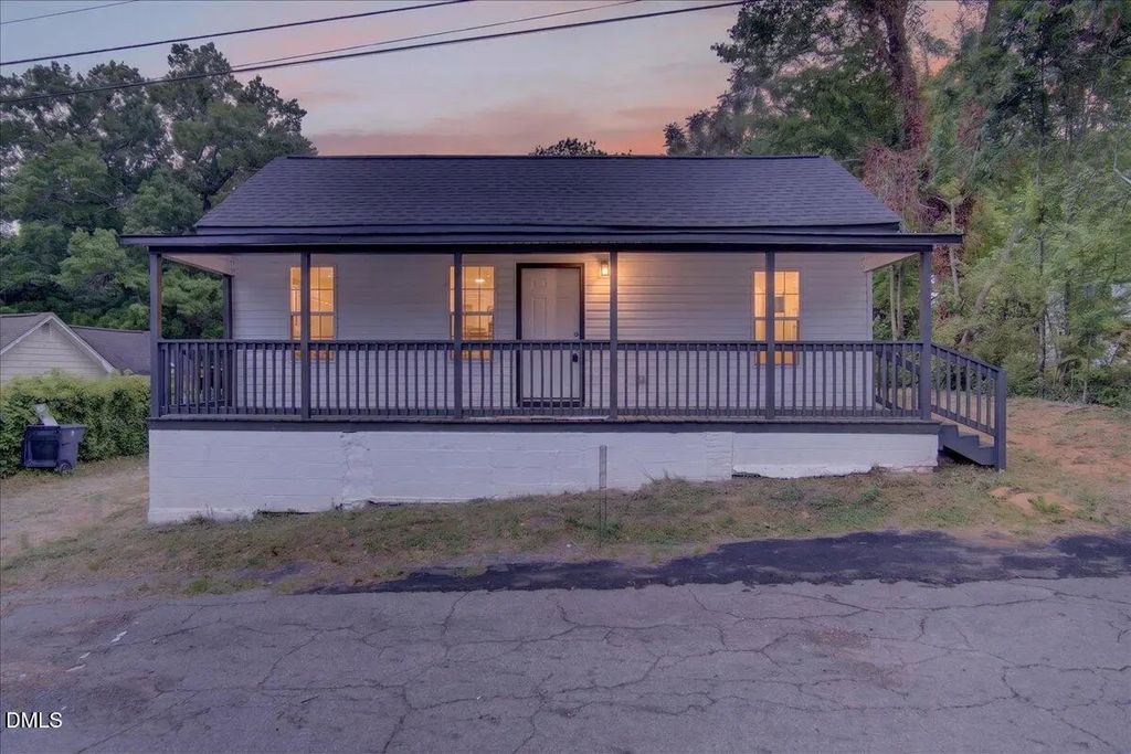 904 Elm Street, Henderson