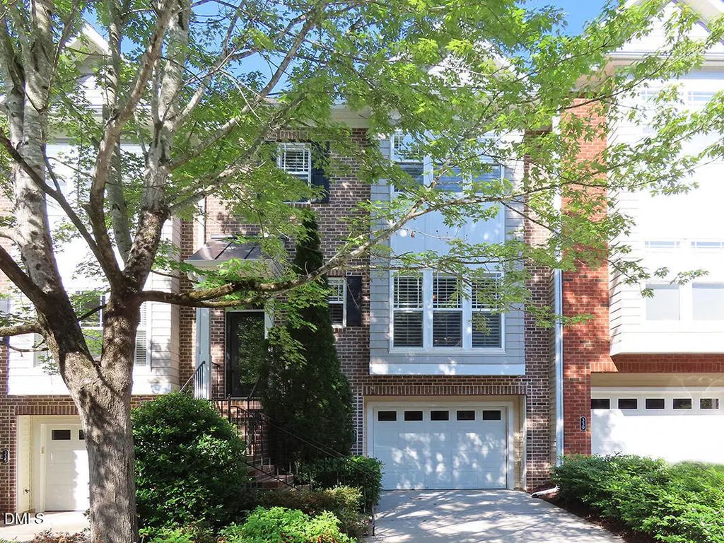 337 Rose Walk Lane, Carrboro
