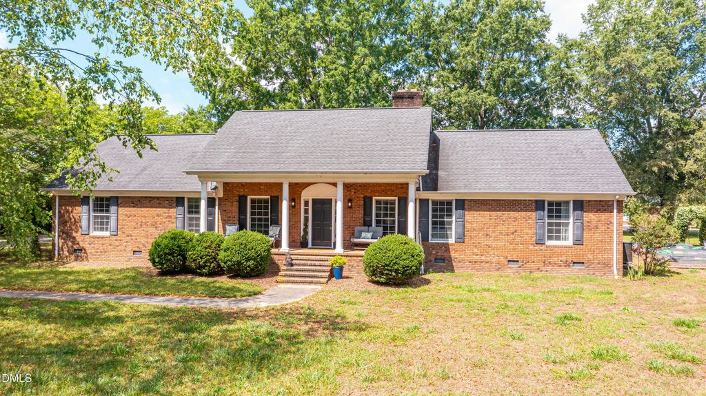 8008 N Carolina 39 Highway S, Zebulon