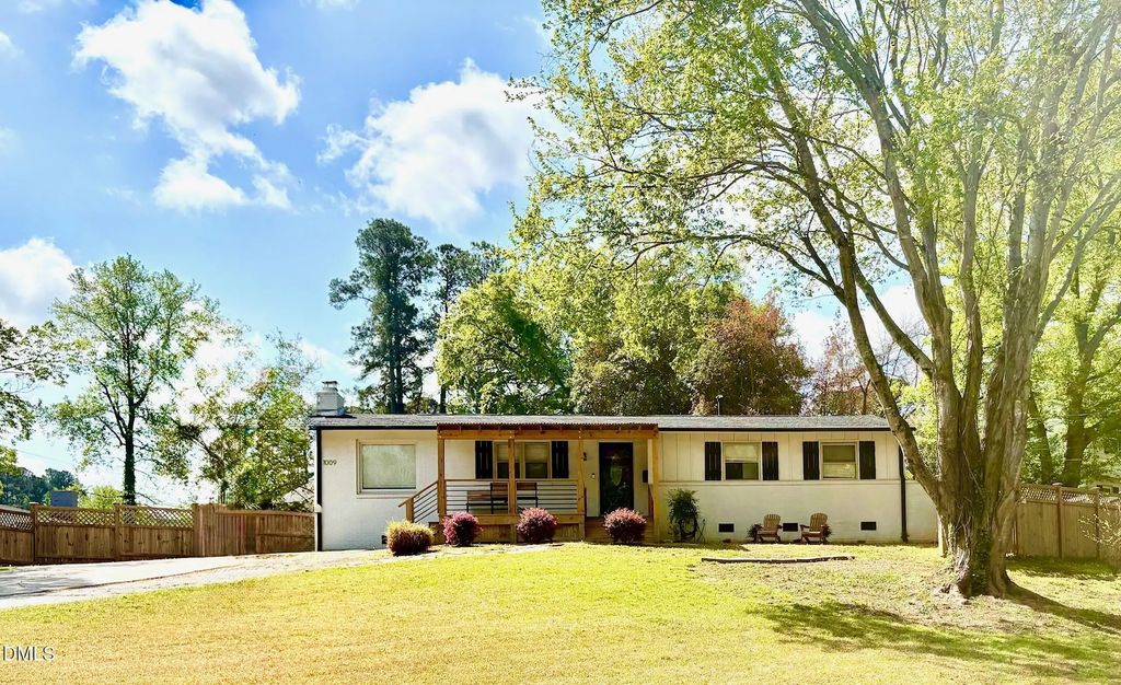 1009 Helms, Raleigh