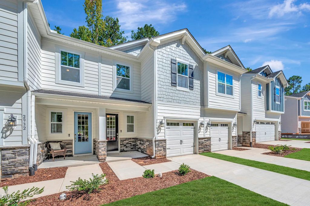 2930 Spring Manor Way, Garner