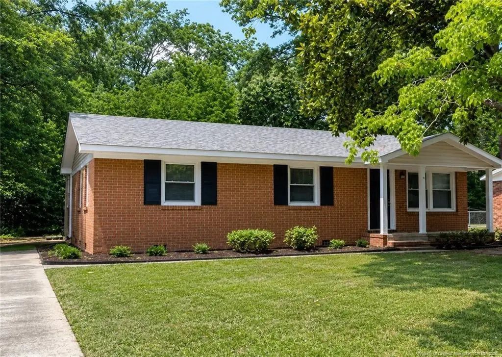 110 W Sunset Drive, Red Springs