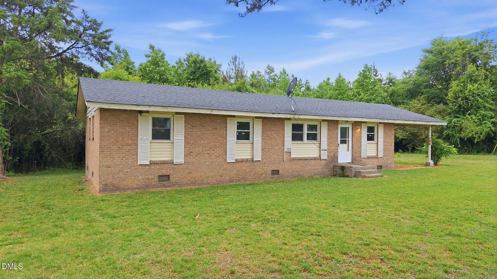 745 Tabron School Road, Hollister