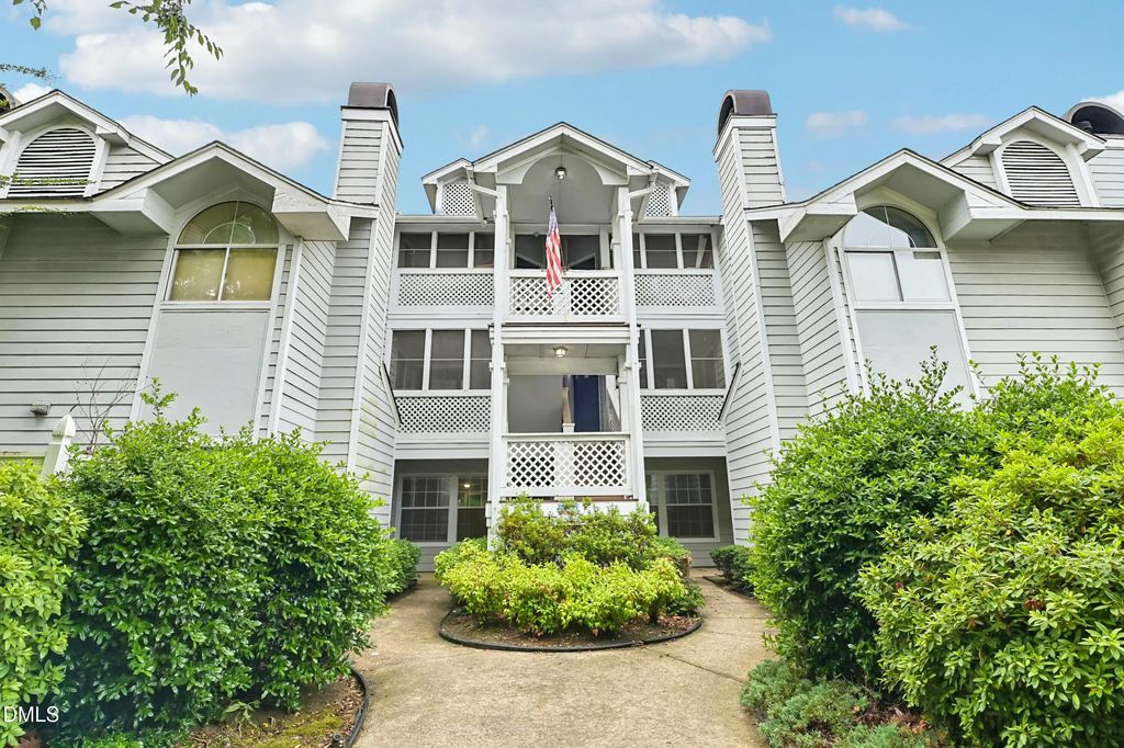 4900 Avenida Del Sol Drive 102, Raleigh