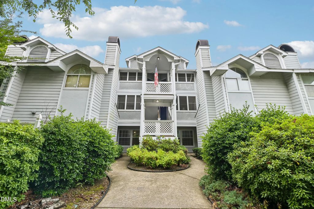 4900 Avenida Del Sol Drive 102, Raleigh