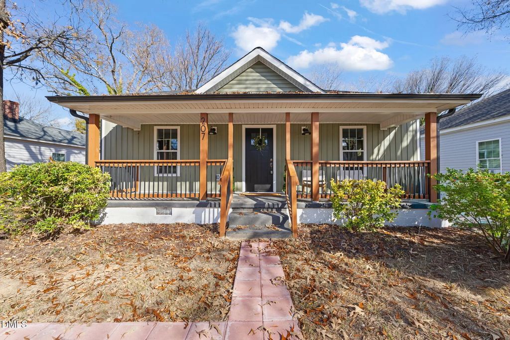 207 W Holt Street, Burlington