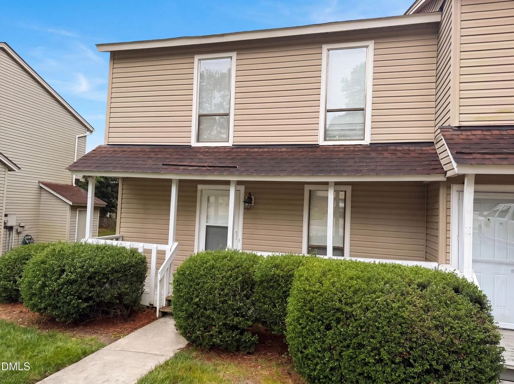 104 Arbuckle Lane, Cary